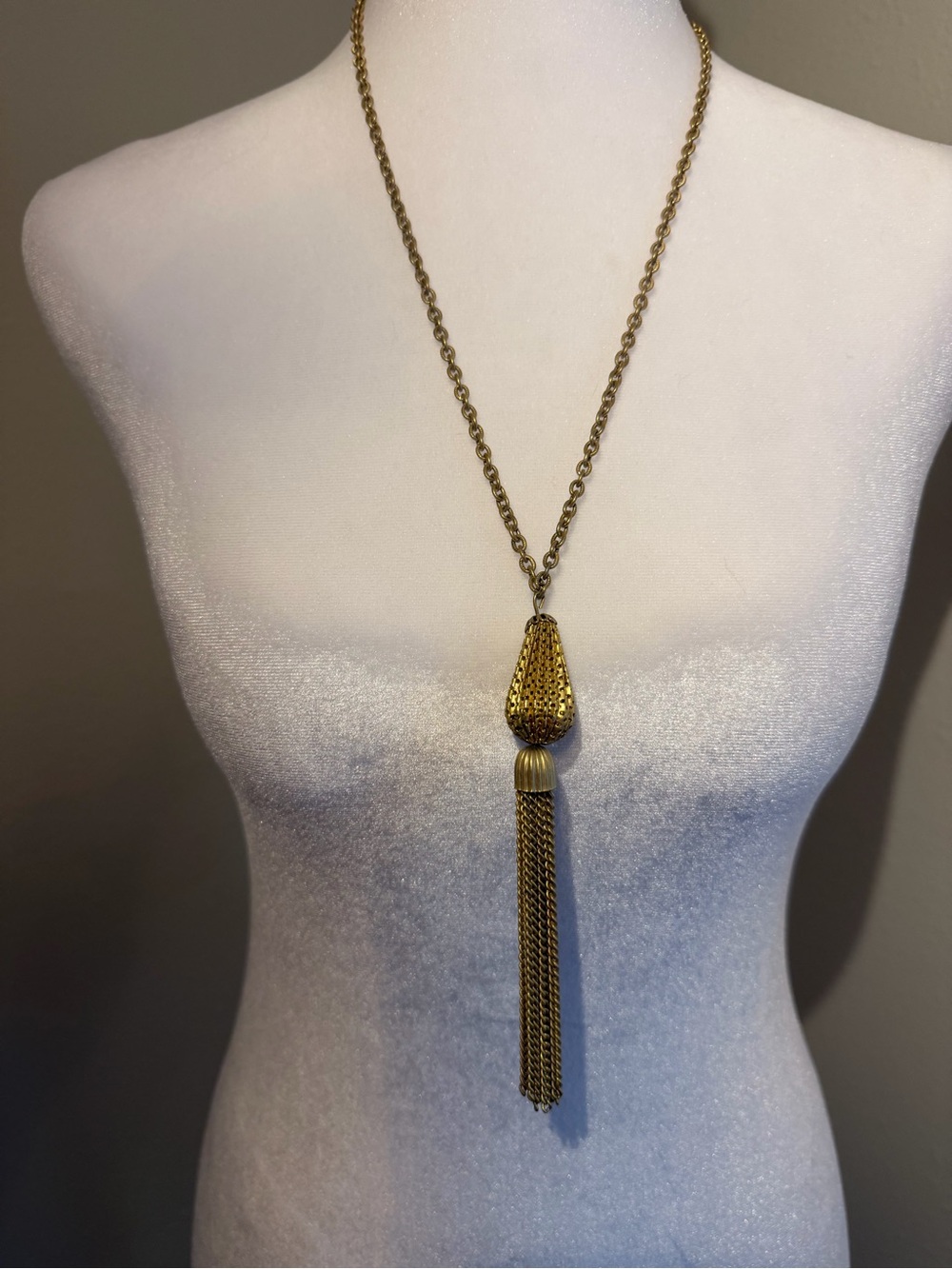 Vintage Gold Tone Tassel Pendant Long Necklace